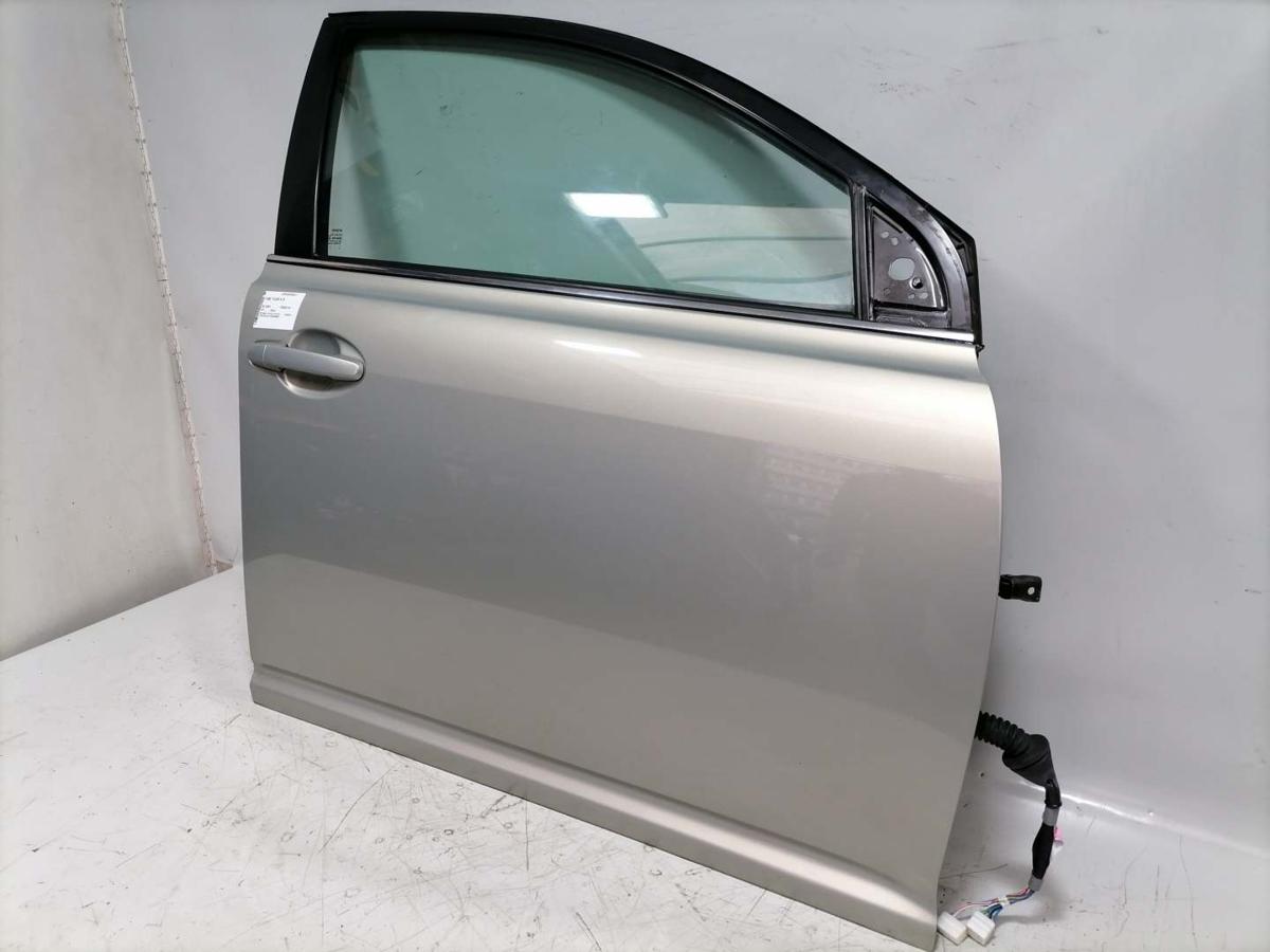 Toyota Avensis T25 original Tür vorn rechts 6T1 Olive Bj.2004